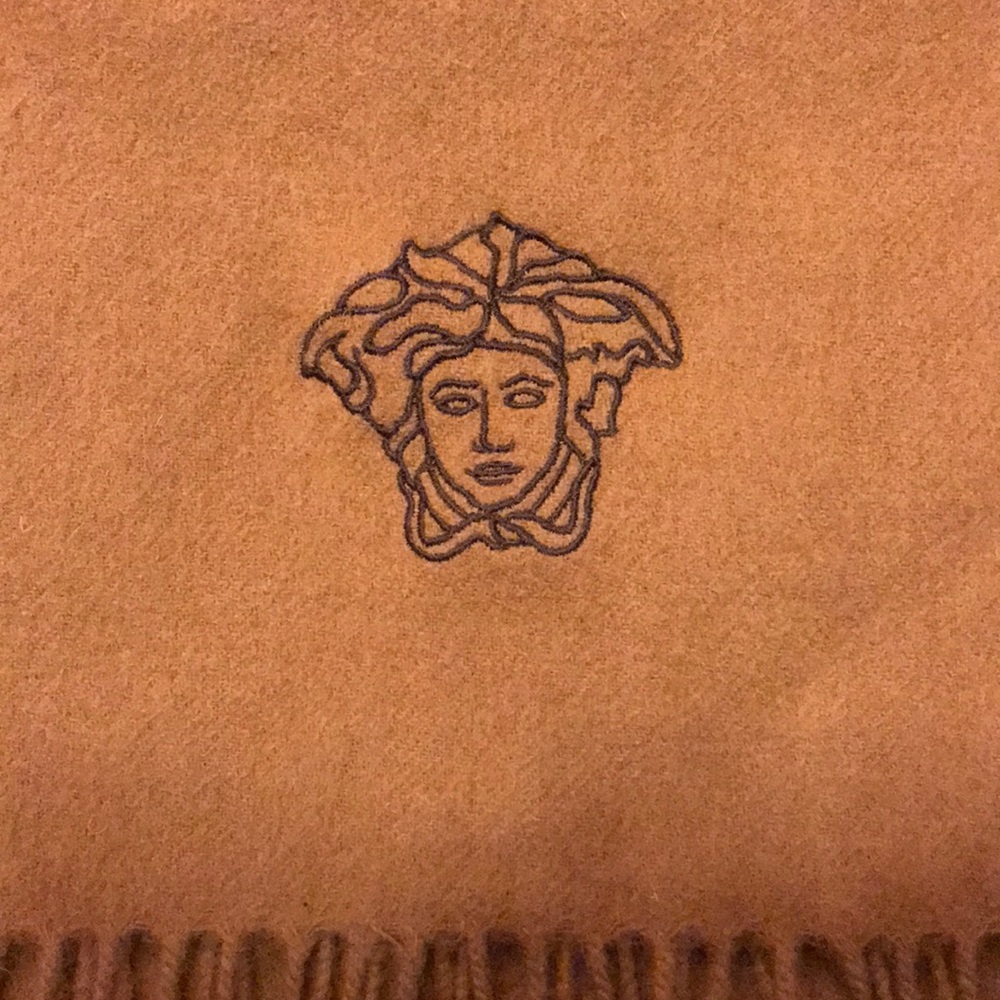 NWOT Versace Scarf